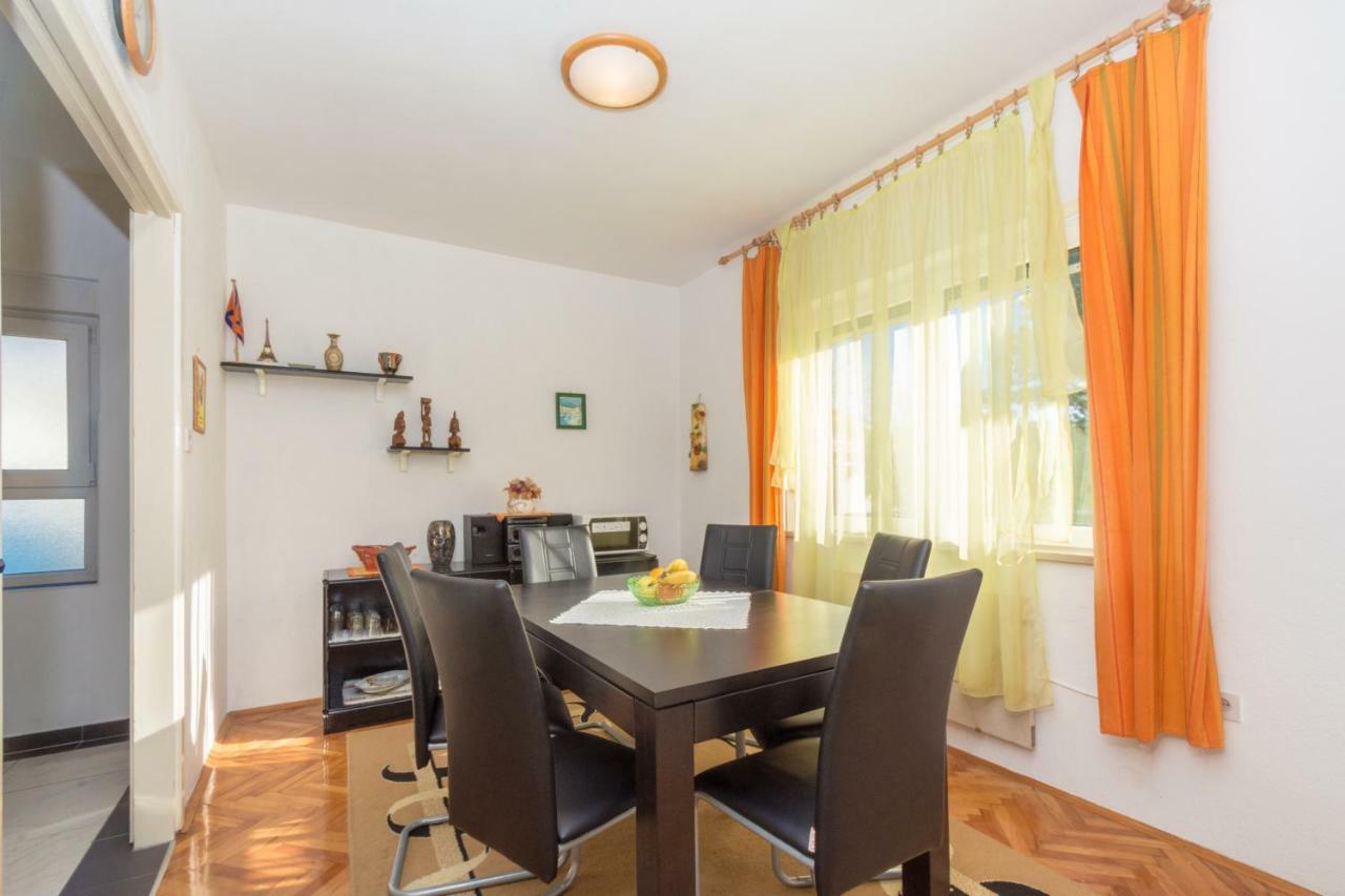 Apartments Karla ซริกเวนิซา ภายนอก รูปภาพ