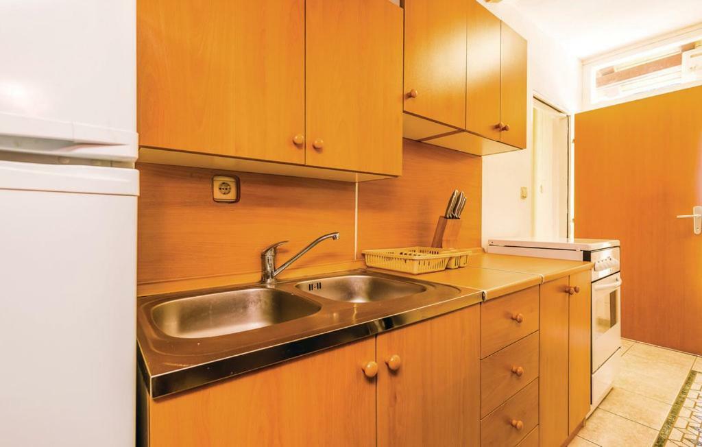 Apartments Karla ซริกเวนิซา ภายนอก รูปภาพ