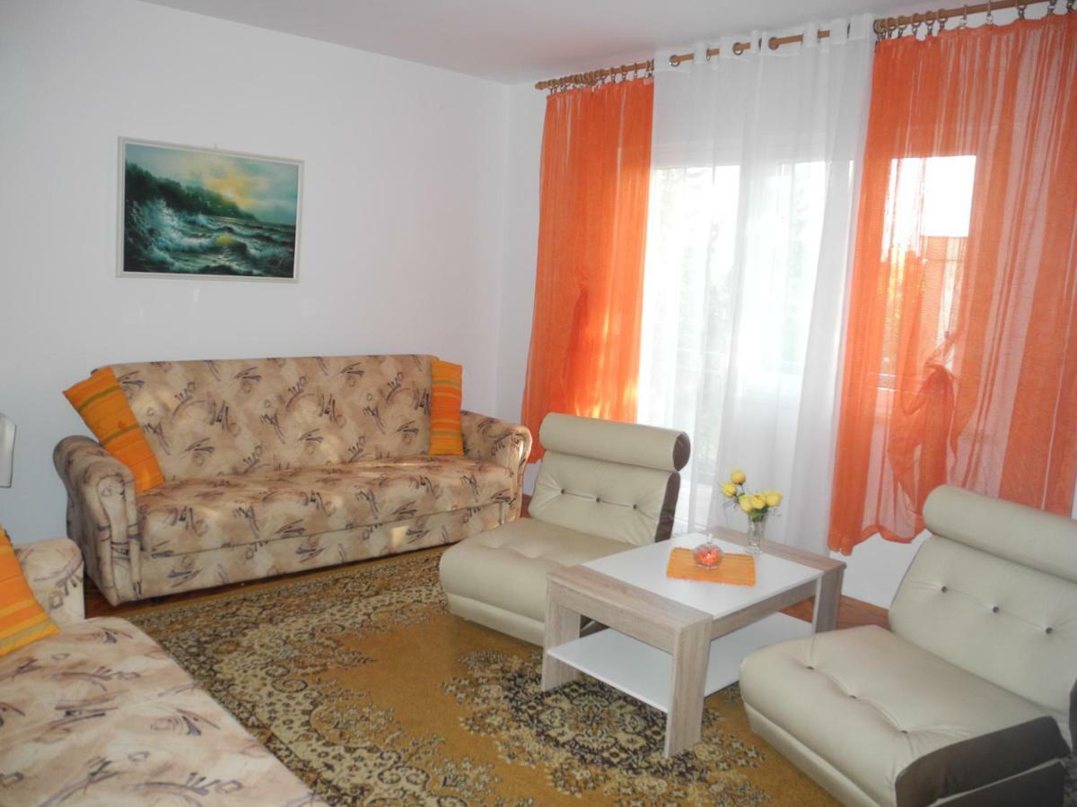 Apartments Karla ซริกเวนิซา ภายนอก รูปภาพ